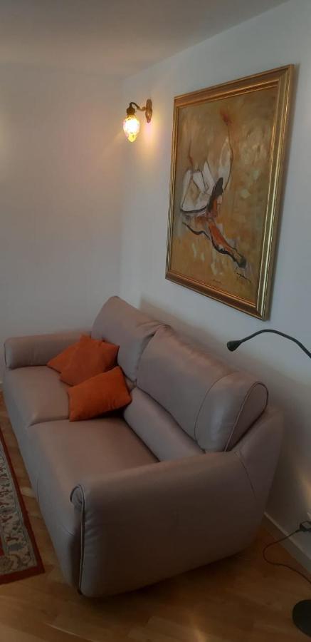 Apartament Ultracentral Piata Unirii Apartman Bukarest Kültér fotó